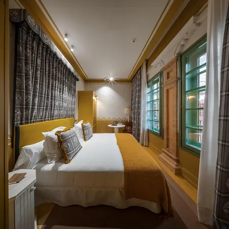 Cristine Bedfor Boutique 4*