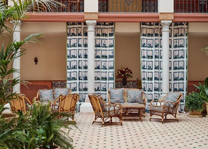 Cristine Bedfor Boutique Hotel 4*