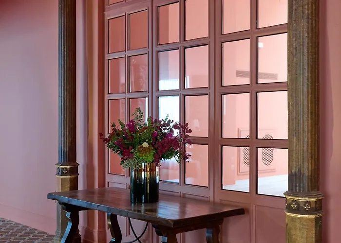 Cristine Bedfor Boutique Hotel